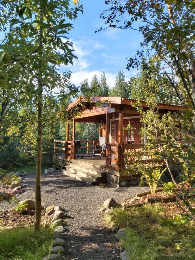 Bakkakot 1 - Cozy Cabins In The Woods アークレイリ エクステリア 写真