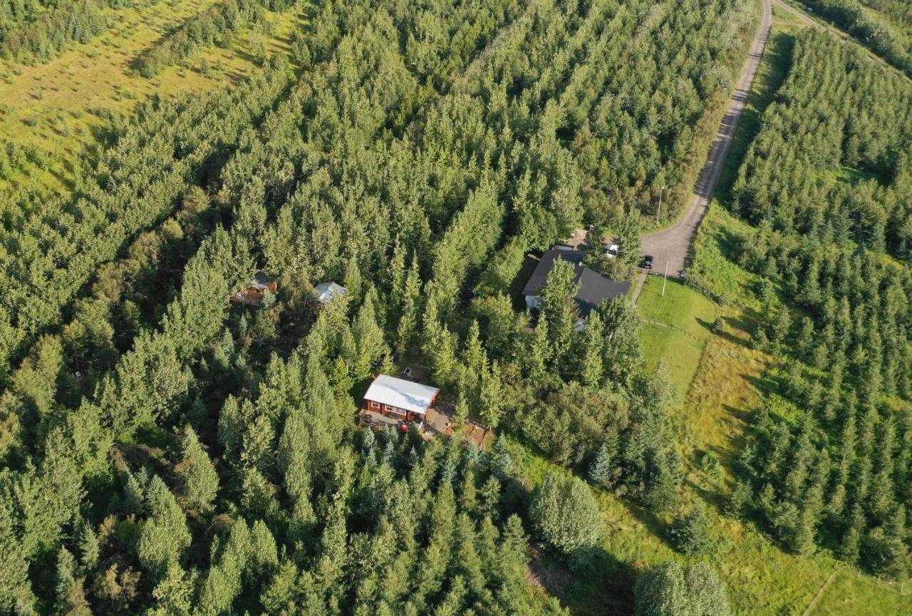Bakkakot 1 - Cozy Cabins In The Woods アークレイリ エクステリア 写真