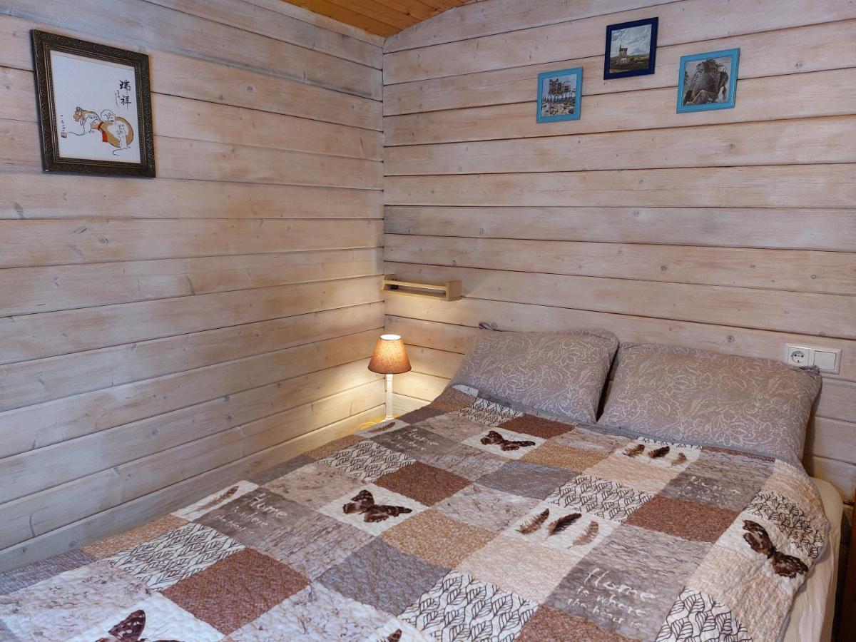 Bakkakot 1 - Cozy Cabins In The Woods アークレイリ エクステリア 写真